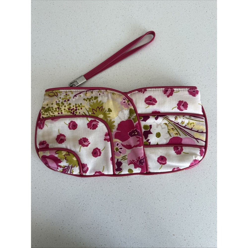 VERA BRADLEY Clutch Wristlet MAKE ME BLUSH Wristlet Clutch Purse Wallet Retired